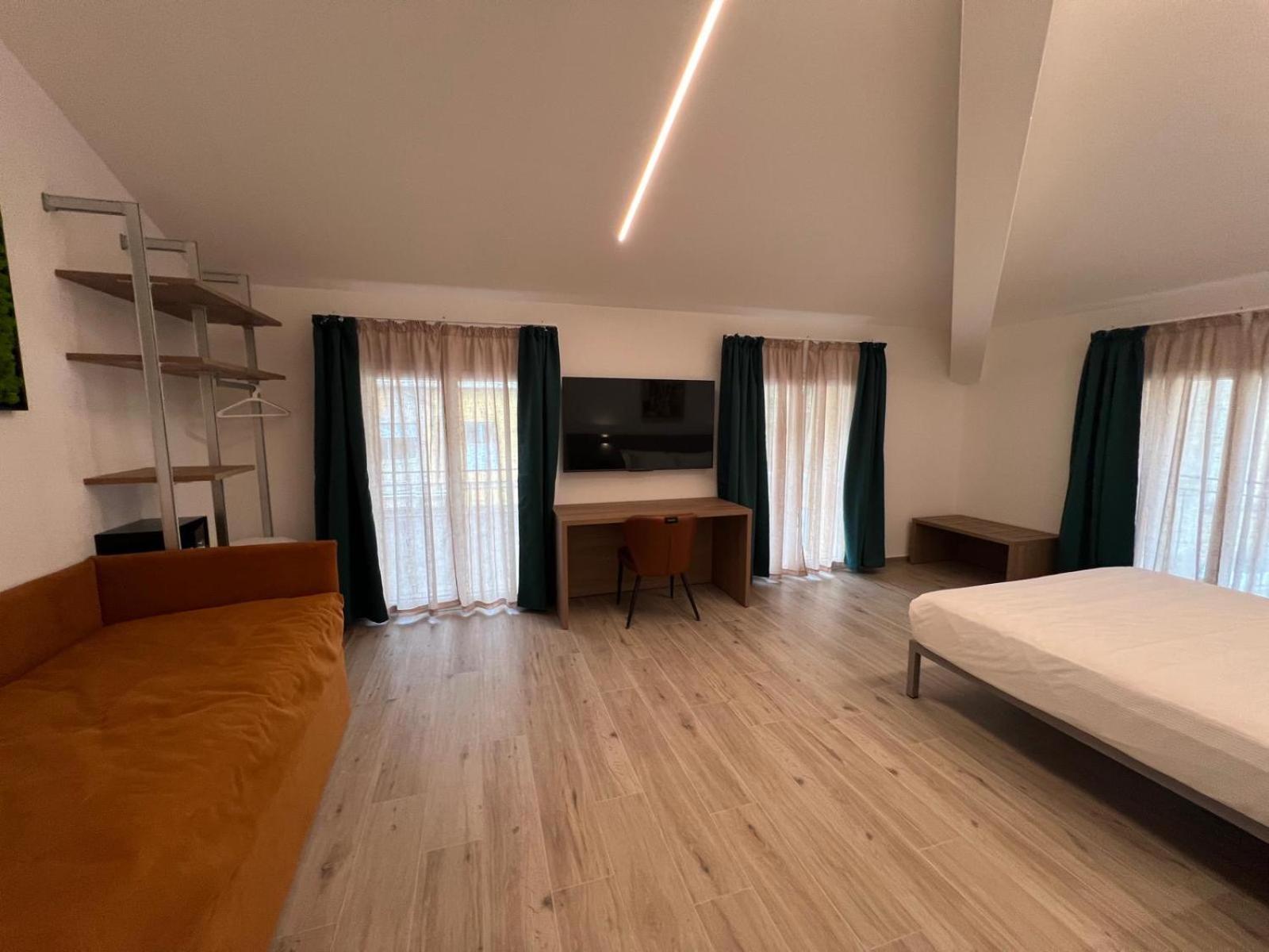 Apartment 5 Terre Hub 1