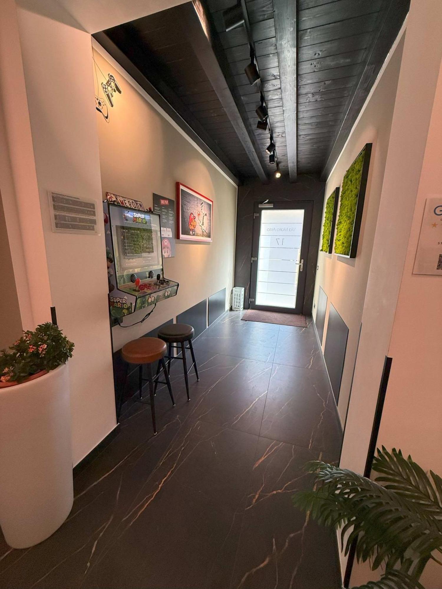 Apartment 5 Terre Hub 1 *